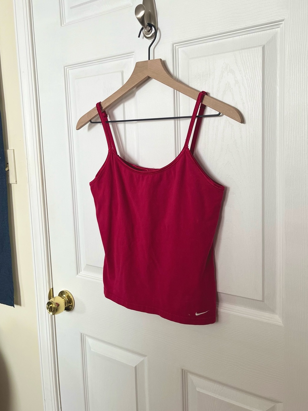 ✧・゚y2k nike fitted red cami